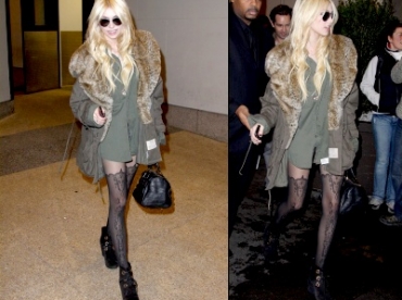 Taylor Momsen, too much ? 