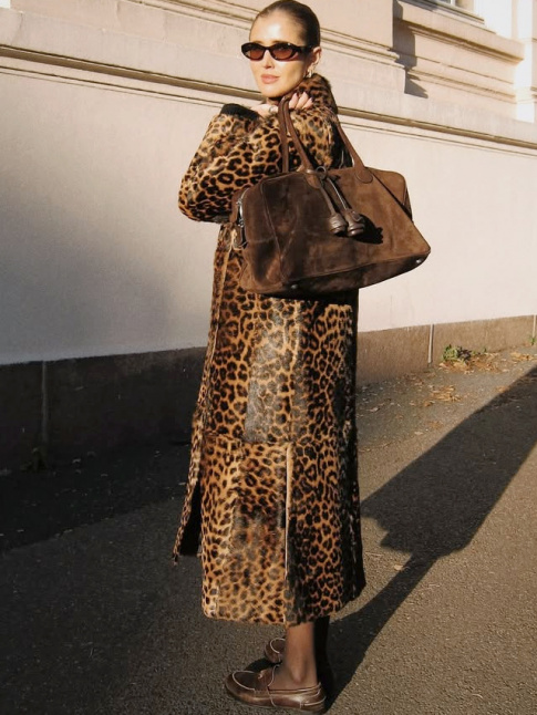 Pour ou contre le mix mocassins/manteau lopard 3/4 ?