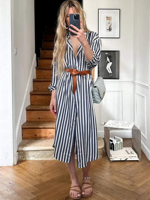 Robe chemise + ceinture en cuir caramel = le bon mix