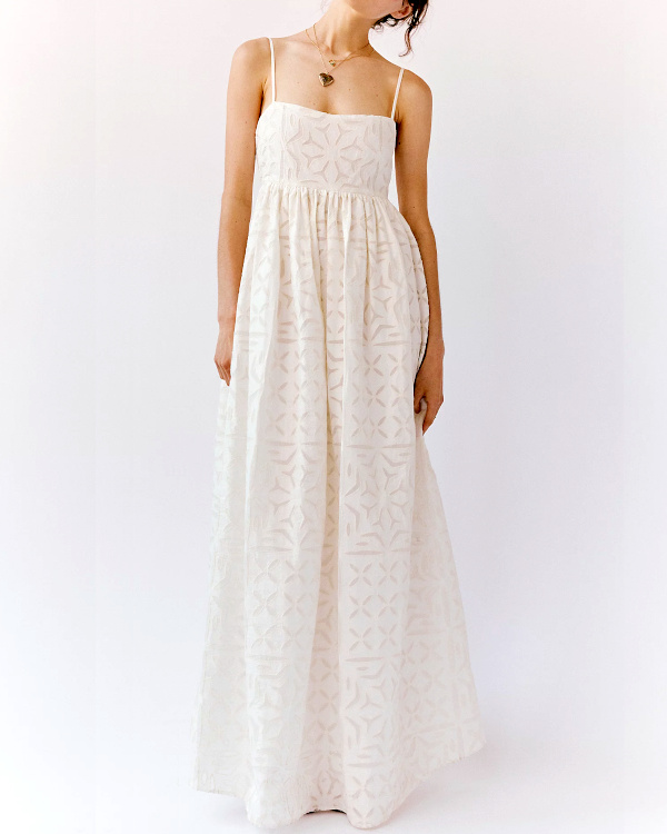 robe longue en crochet blanc